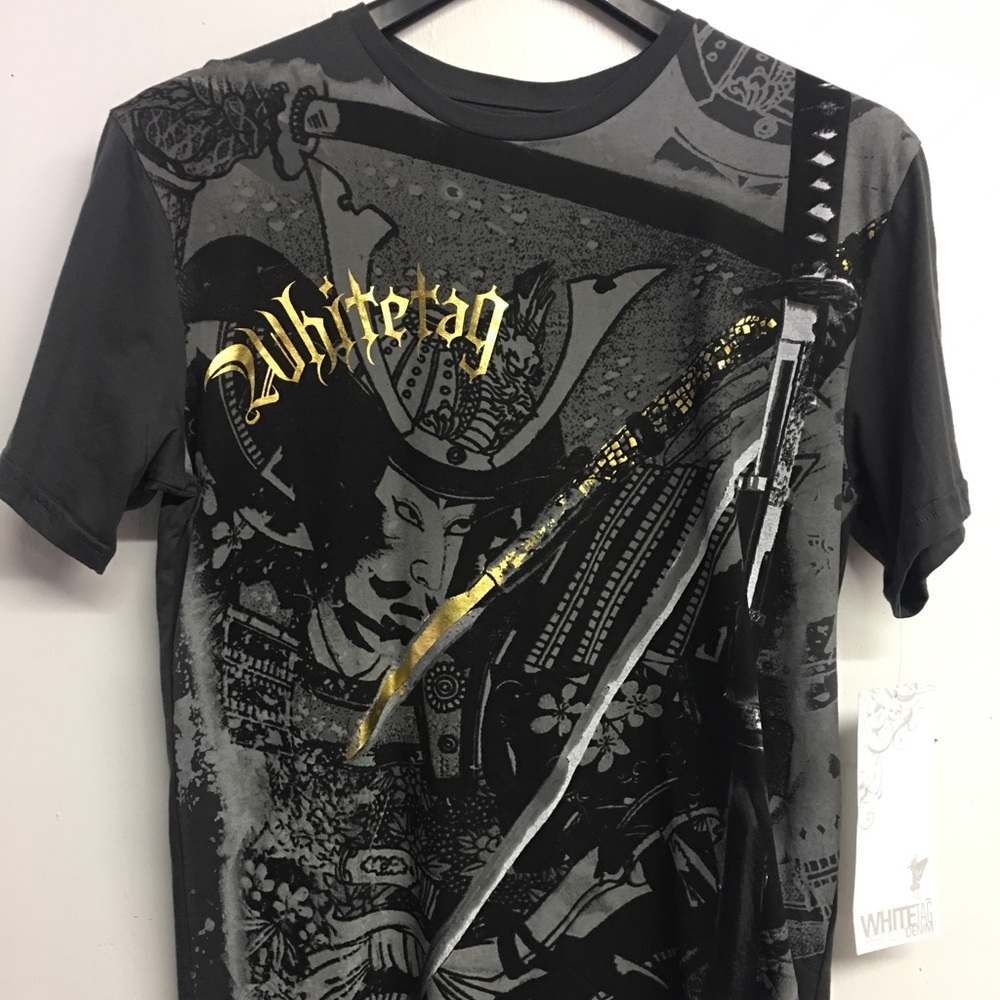 Large Men’s WhiteTag Tee Shirt NWT Designer Wear